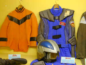 uniform2.jpg (127867 �o�C�g)